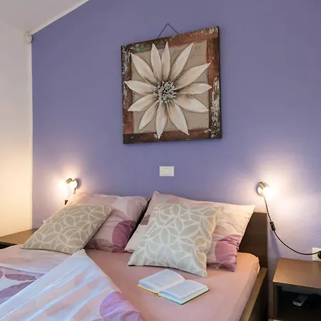Zara Villa *