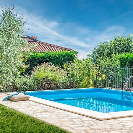 Mar Villa